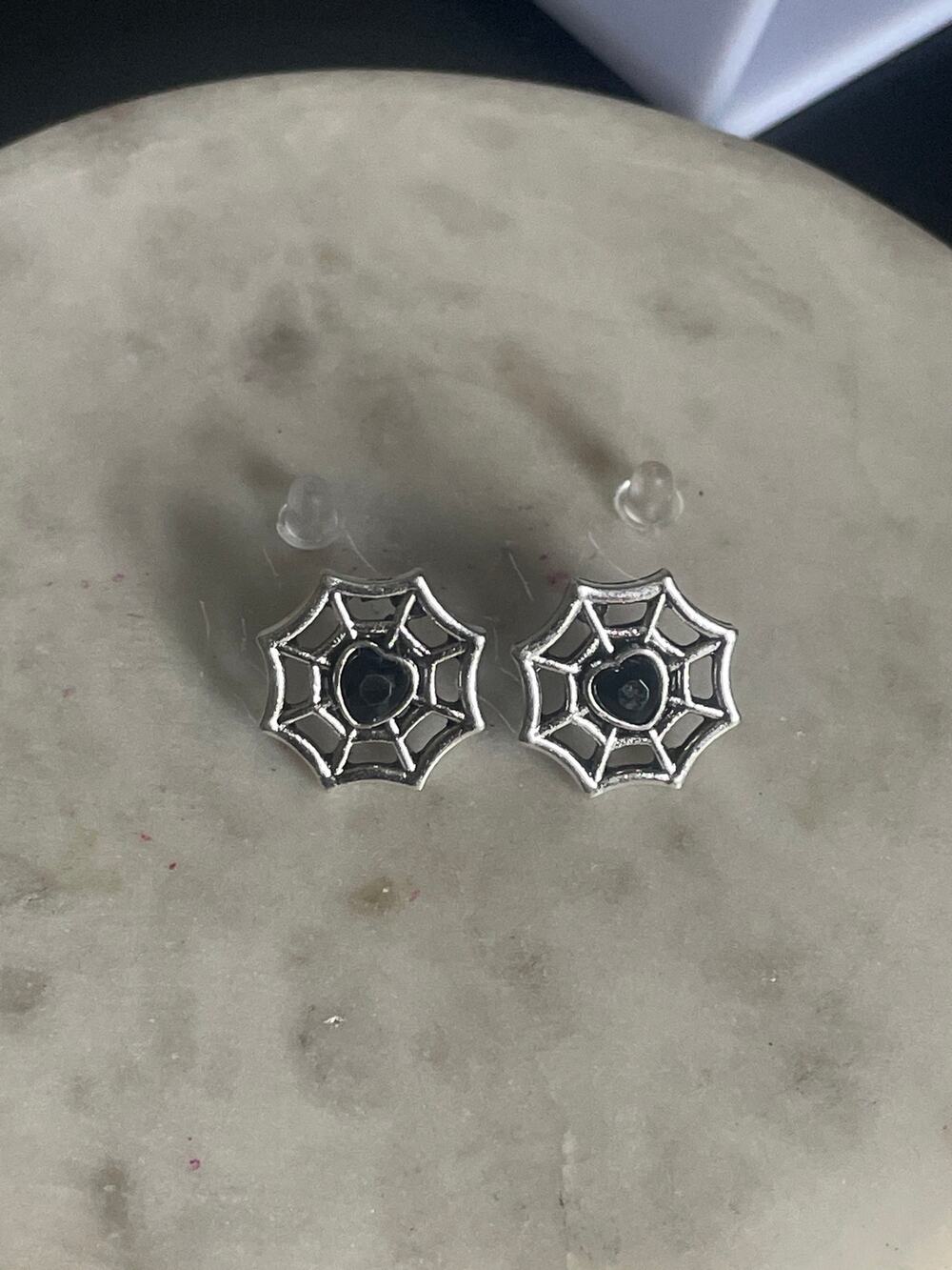 Stud earrings spiderwebs